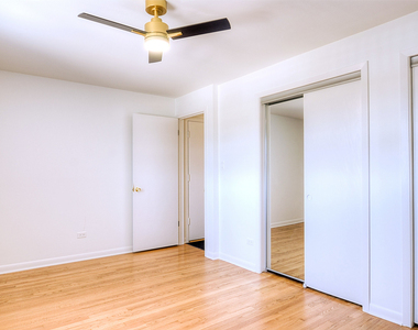 8125 S Roberts Road - Photo Thumbnail 16