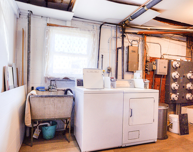 8125 S Roberts Road - Photo Thumbnail 18