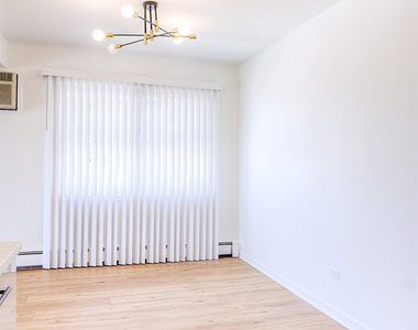 8125 S Roberts Road - Photo Thumbnail 5