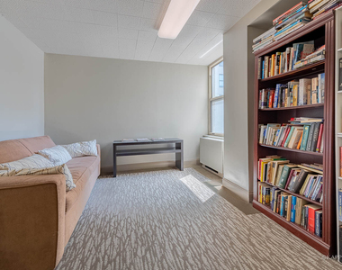 525 W Hawthorne Place - Photo Thumbnail 15