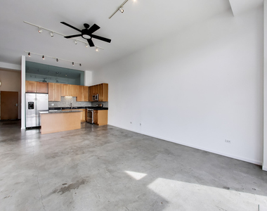 3631 N Halsted Street - Photo Thumbnail 6