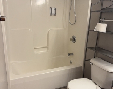 5404 Glenbrook Trail - Photo Thumbnail 24