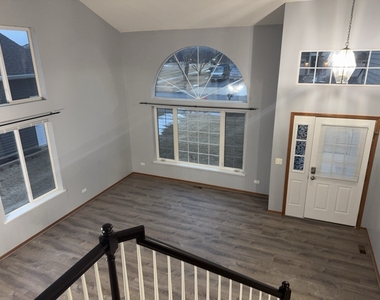 5404 Glenbrook Trail - Photo Thumbnail 3