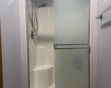 5404 Glenbrook Trail - Photo Thumbnail 19