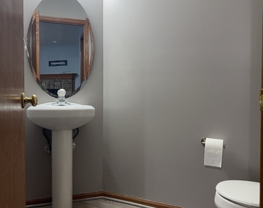5404 Glenbrook Trail - Photo Thumbnail 13