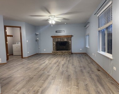 5404 Glenbrook Trail - Photo Thumbnail 7