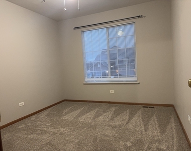 5404 Glenbrook Trail - Photo Thumbnail 23