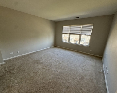1238 Evergreen Avenue - Photo Thumbnail 9