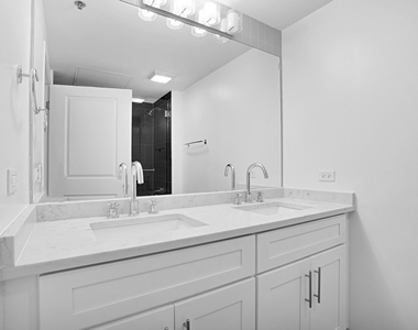 50 E 16th Street - Photo Thumbnail 15