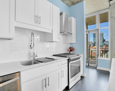 50 E 16th Street - Photo Thumbnail 5