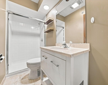 129 W Quincy Street - Photo Thumbnail 8