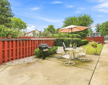 129 W Quincy Street - Photo Thumbnail 13