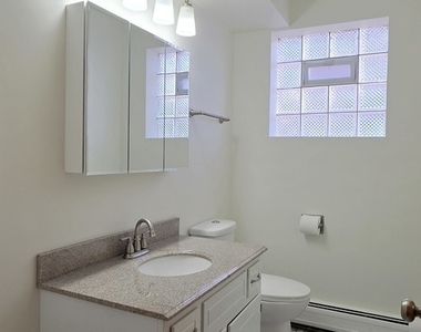 7925 Nordica Avenue - Photo Thumbnail 12