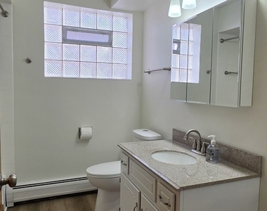 7925 Nordica Avenue - Photo Thumbnail 6