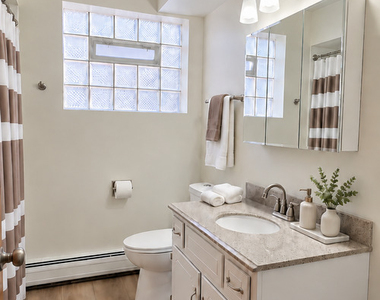 7925 Nordica Avenue - Photo Thumbnail 5