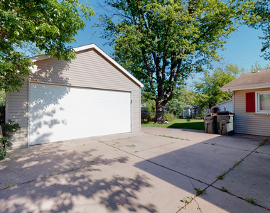 115 Princeton Street - Photo Thumbnail 9