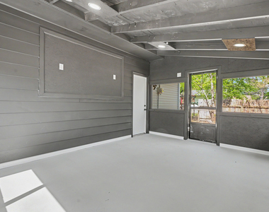 2303 Brookhaven Drive - Photo Thumbnail 28