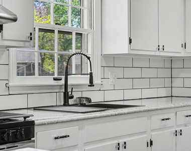 2303 Brookhaven Drive - Photo Thumbnail 9