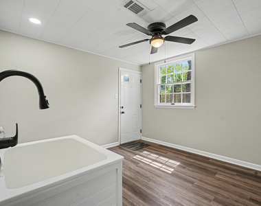 2303 Brookhaven Drive - Photo Thumbnail 21