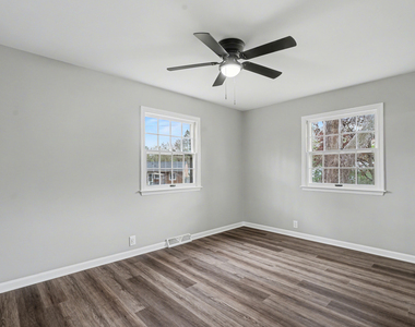 2303 Brookhaven Drive - Photo Thumbnail 14