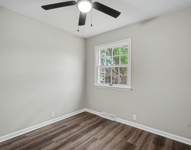 2303 Brookhaven Drive - Photo Thumbnail 10