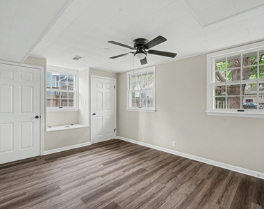 2303 Brookhaven Drive - Photo Thumbnail 19