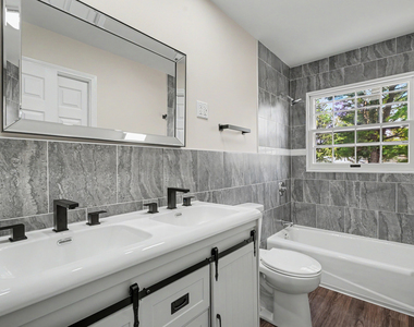2303 Brookhaven Drive - Photo Thumbnail 16