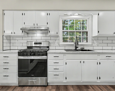 2303 Brookhaven Drive - Photo Thumbnail 8