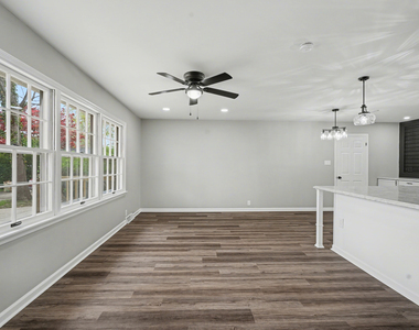 2303 Brookhaven Drive - Photo Thumbnail 2