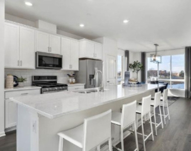 2329 Alumni Drive - Photo Thumbnail 5
