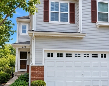 646 Grand Canyon Circle - Photo Thumbnail 1