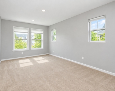 646 Grand Canyon Circle - Photo Thumbnail 7