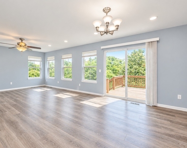 646 Grand Canyon Circle - Photo Thumbnail 4