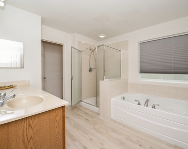 646 Grand Canyon Circle - Photo Thumbnail 8
