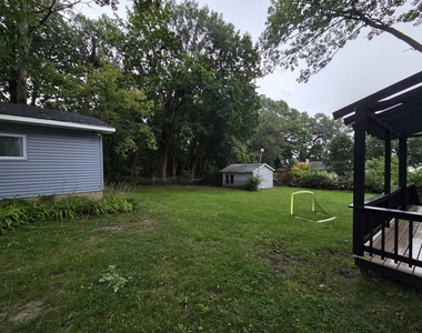 34974 N Lincoln Avenue - Photo Thumbnail 34