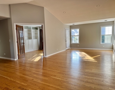 200 Chesterfield Court - Photo Thumbnail 1
