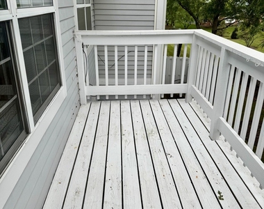 200 Chesterfield Court - Photo Thumbnail 24