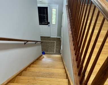 200 Chesterfield Court - Photo Thumbnail 20