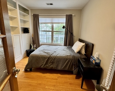 200 Chesterfield Court - Photo Thumbnail 13