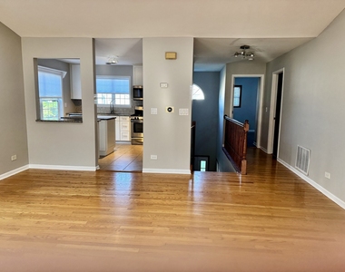 200 Chesterfield Court - Photo Thumbnail 6