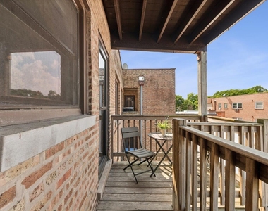 7231 N Ridge Avenue - Photo Thumbnail 10