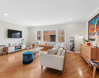7231 N Ridge Avenue - Photo Thumbnail 1
