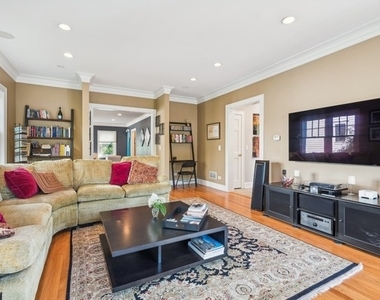 1316 Ashland Avenue - Photo Thumbnail 6