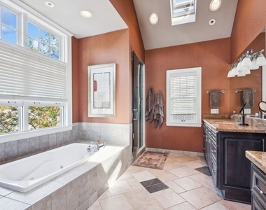 1316 Ashland Avenue - Photo Thumbnail 9