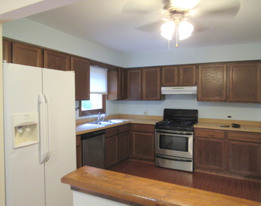 822 Spruce Street - Photo Thumbnail 13
