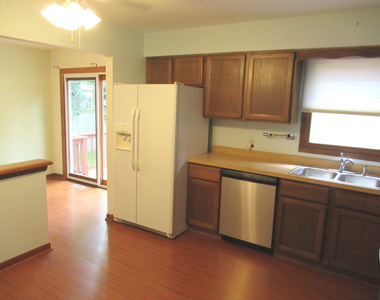 822 Spruce Street - Photo Thumbnail 17