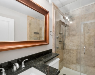 211 E Ohio Street - Photo Thumbnail 10