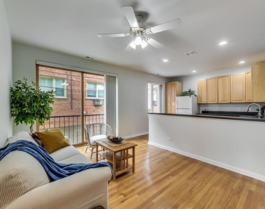 1914 W Chase Avenue - Photo Thumbnail 10