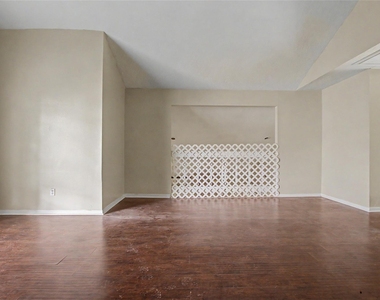 13119 Hollowcreek Park Drive - Photo Thumbnail 16