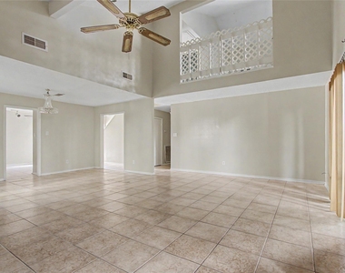 13119 Hollowcreek Park Drive - Photo Thumbnail 3